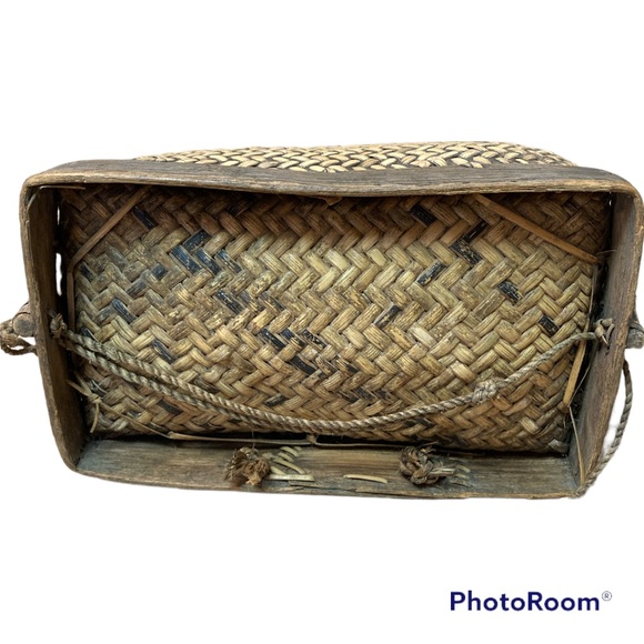 Woven Tan Backpack - Picture 9 of 10